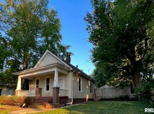 411 Beecher St, Bloomington, IL 61701