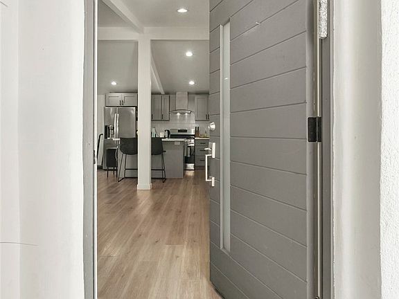 5th image of 6413 Wystone Ave