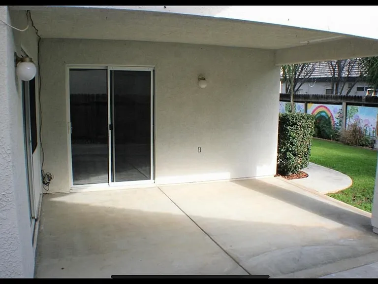 9882 N Price Ave — Photo 22