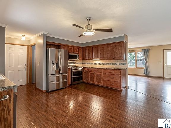 5th image of 475 N Park Ave