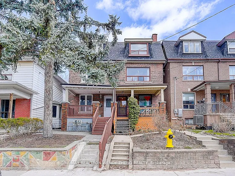 245 Montrose Ave #UPPER — Photo 1