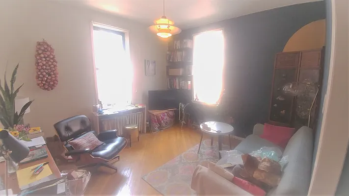 Rented by Downtown Mgt & Realty LLC | media 3
