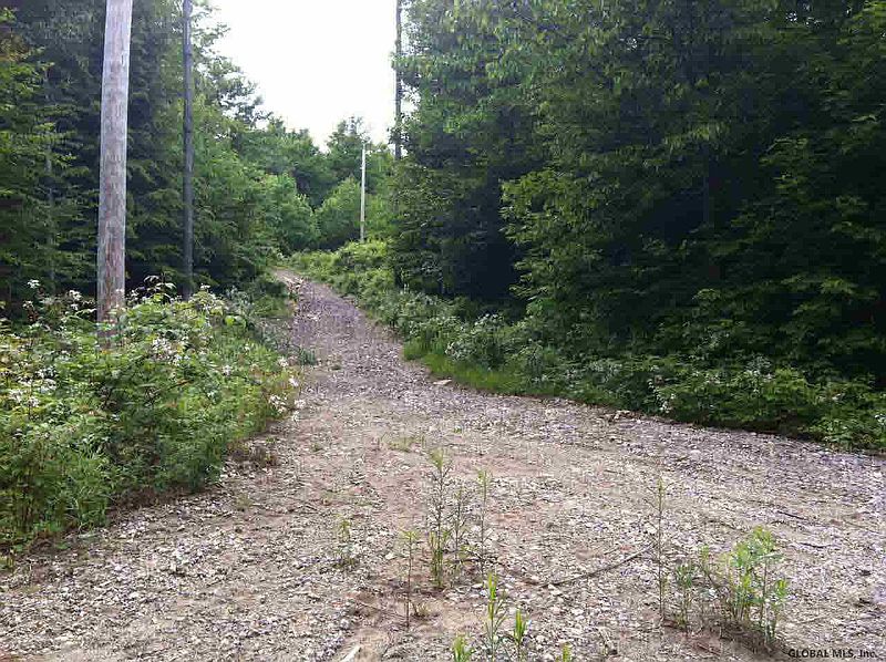 4th image of 190 Don Potter Road