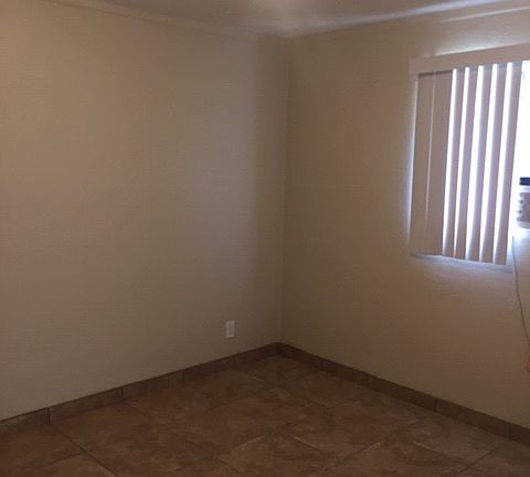 5th image of 2139 W Glenrosa Ave #2