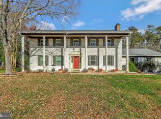 15590 Oak Glen Cir, Hughesville, MD 20637