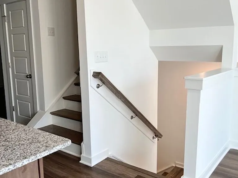 1110 Kiernan Grove Ln — Photo 21