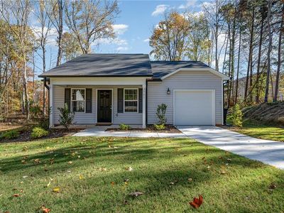 2961 Eddystone Ln, Winston Salem, NC, 27103