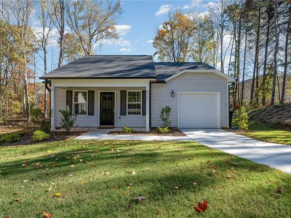 2961 Eddystone Ln, Winston Salem, NC 27103