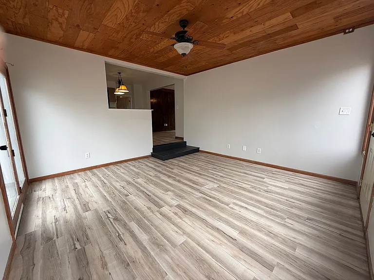2202 D Ave — Photo 10
