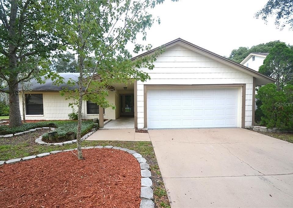 1st image of 2923 Wycombe Way