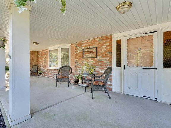 5th image of 29 Woodridge Ave