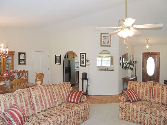 4th image of 3926 Brickfield St
