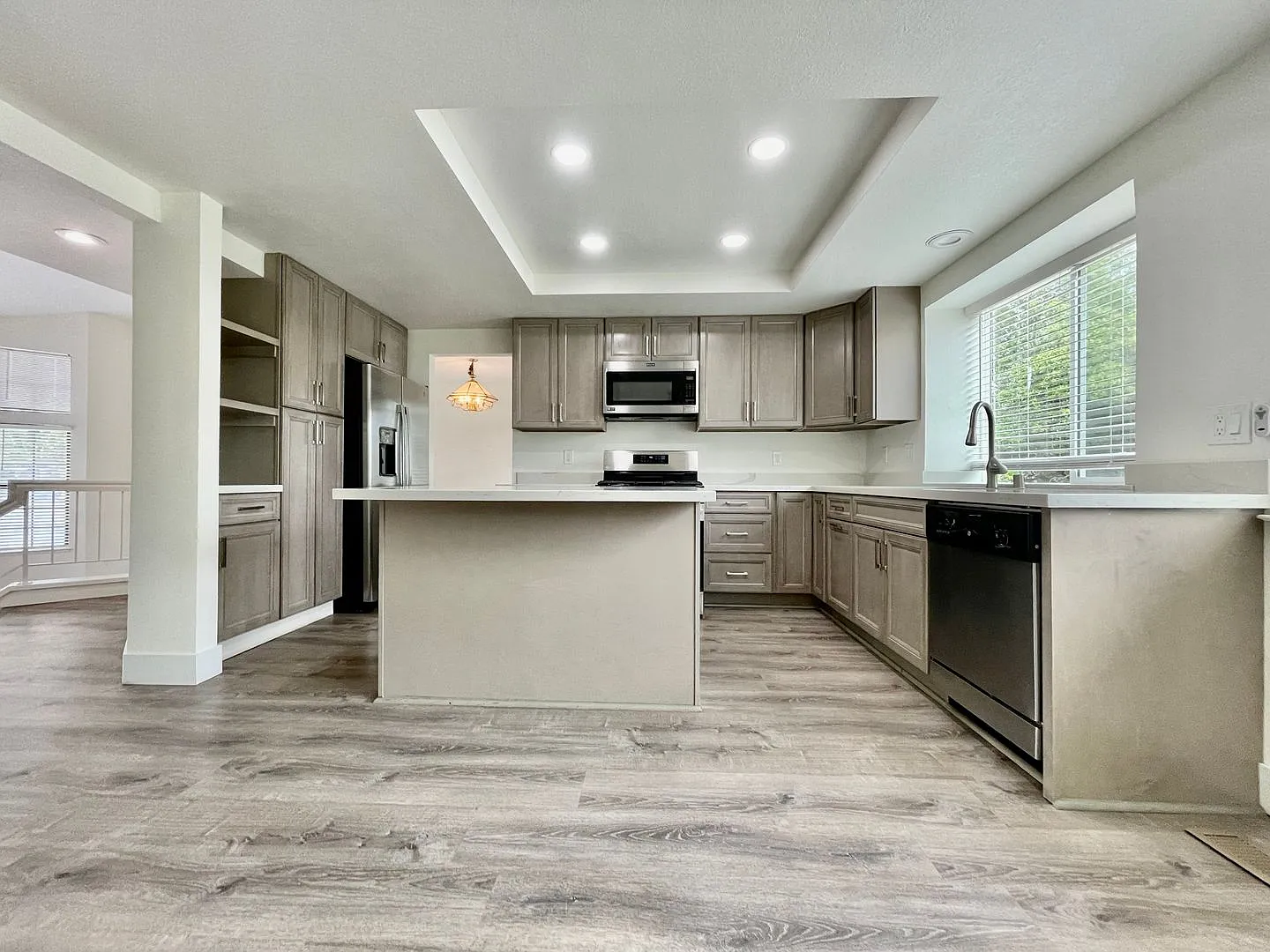 Fully Remodeled 5bed,3bath in Antioch — Photo 4