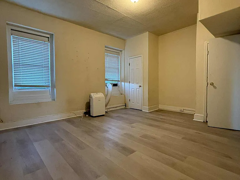 1713 W Oxford St #3F — Photo 2