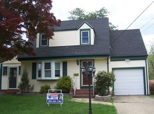 119 Glendale Dr, Ewing, NJ 08618