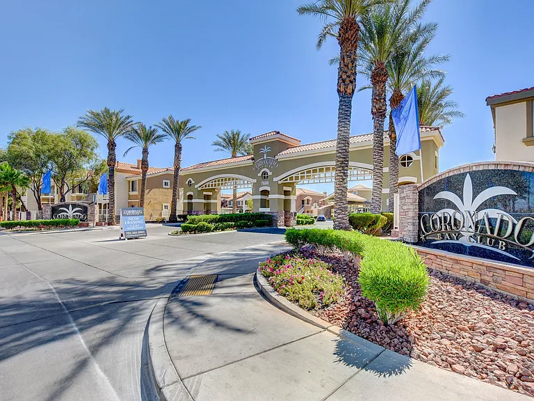 Coronado Bay Club - Entrance
