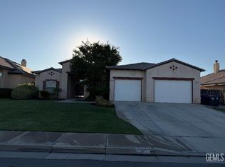 4005 Mesa Marin Dr, Bakersfield, CA 93306