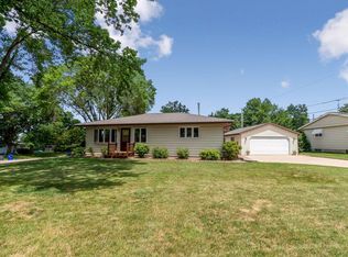 4417 Regal Ave NE, Cedar Rapids, IA 52402