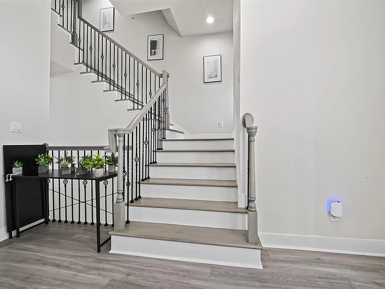 4104 Marina St — Photo 25