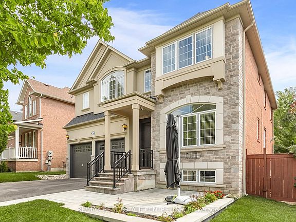 2nd image of 54 Apple Blossom Cres