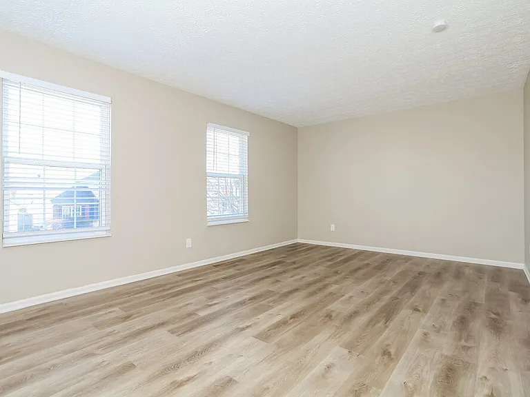 4559 Parkwick Dr — Photo 9