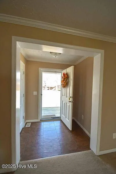 4 bed, 2.0 bath, $1,850 — Photo 3
