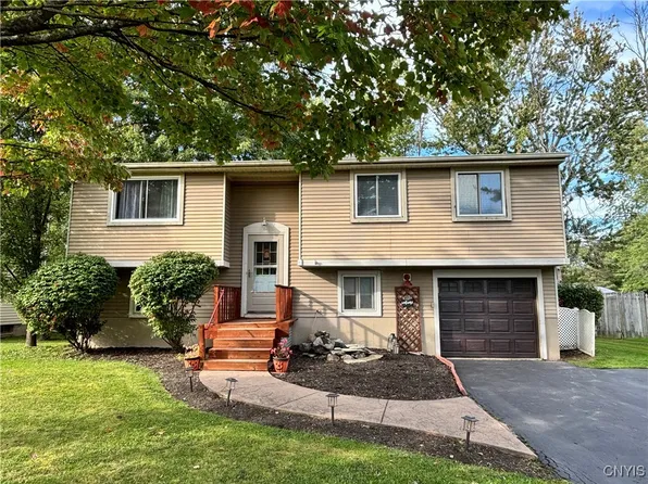 4243 Mill Run Rd, Liverpool, NY 13090