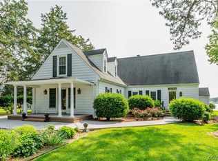 289 King Carter Ln, Weems, VA 22576