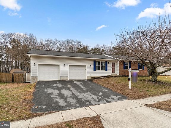 2nd image of 7818 Metacomet Rd