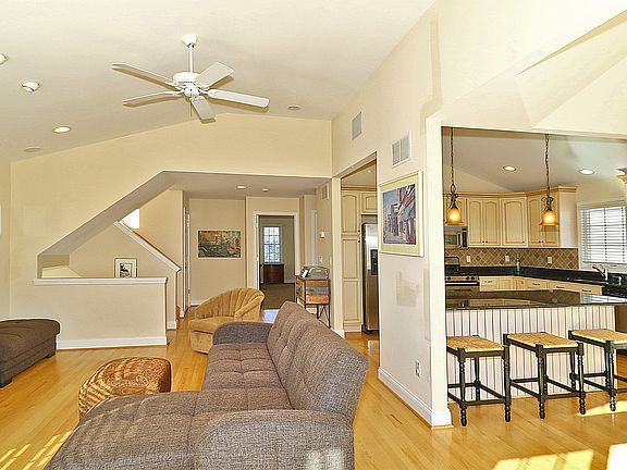 2nd image of 7212 Ocean Boulevard