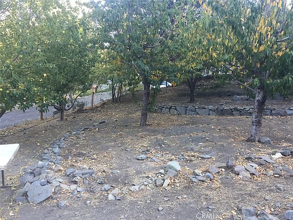 3rd image of 1792 Ash Rd