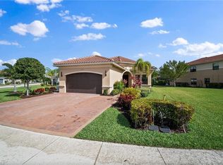 4363 Aurora St, Naples, FL 34119