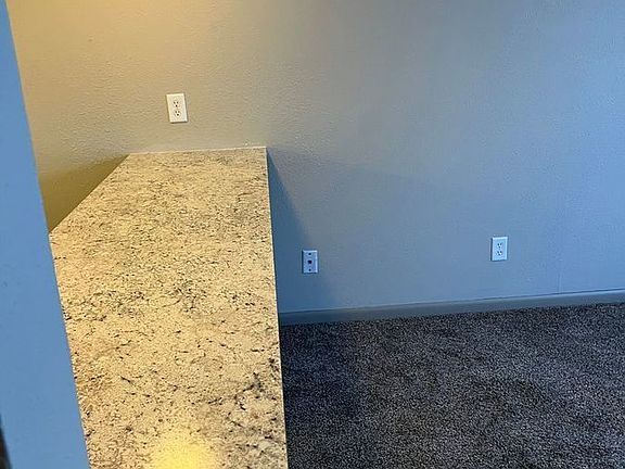 2nd image of 820 Lyon St #205