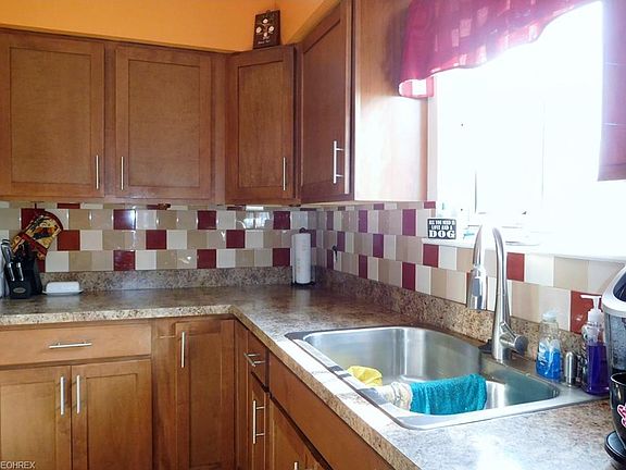 4th image of 4630 Tacoma Ave