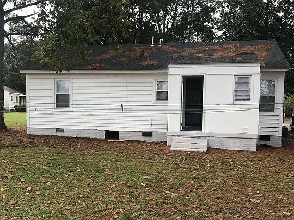 2nd image of 305 N Sylvan Drive