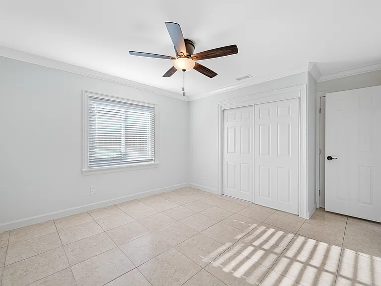16324 Bonneville Dr — Photo 17
