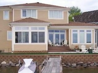 5088 Bayside Ave, Clear Lake, IA 50428
