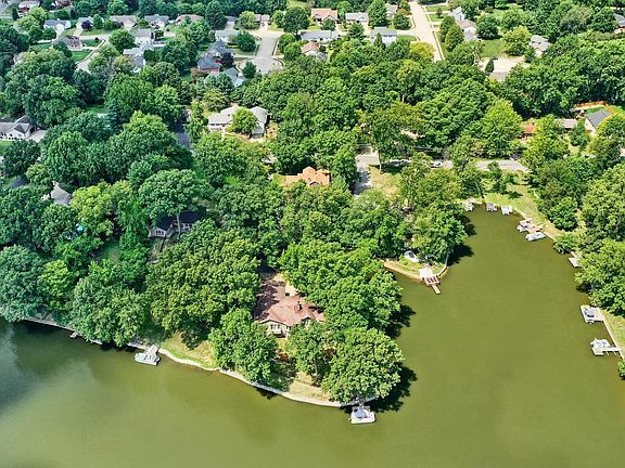 4th image of 338 Barnett Dr