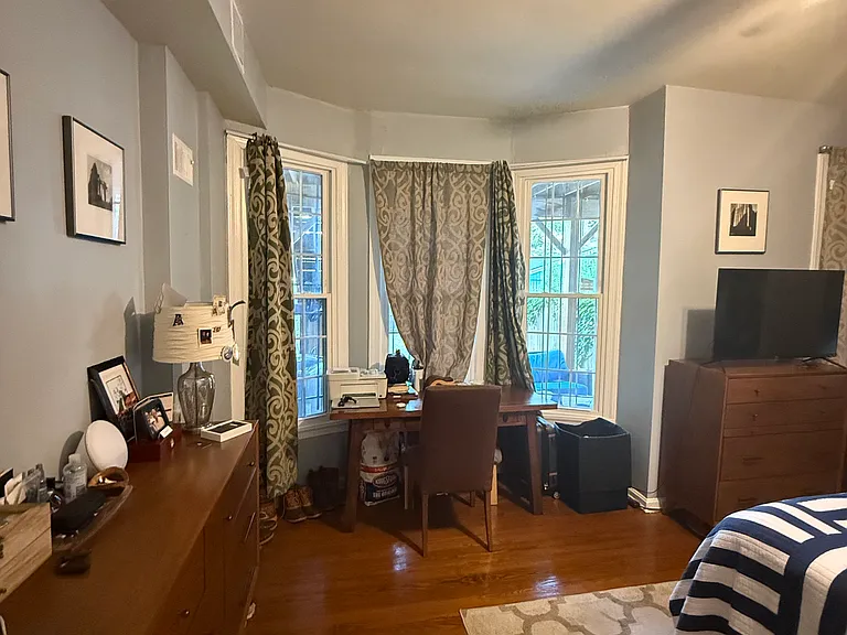 G St NE — Photo 8