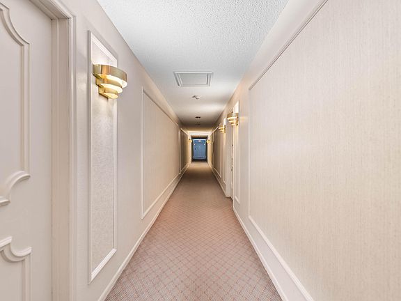 5th image of 700 S Dakota Ave Unit 109