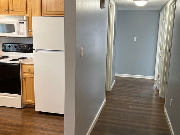 4th image of 38 Gray Hawk Dr #36