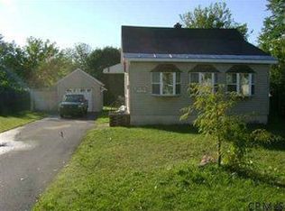 2922 Woodbridge Ave, Schenectady, NY 12306