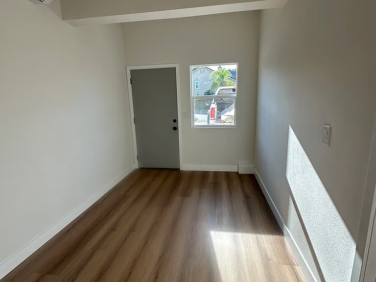 3637 Sedlock Dr — Photo 2