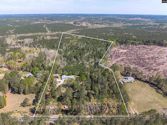 3rd image of 2370 Old Douglass Rd