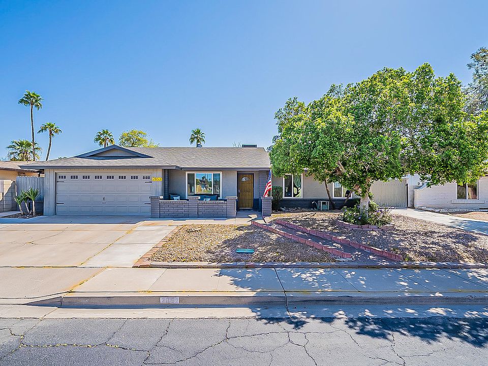 1st image of 2853 S Las Palmas