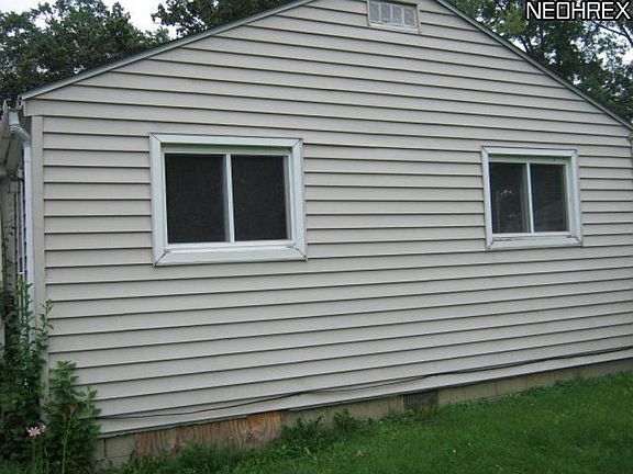 3rd image of 288 Parkland Blvd