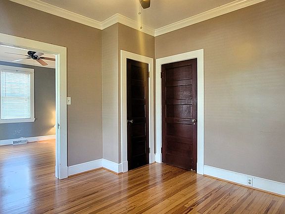 5th image of 6707 Glenwood St