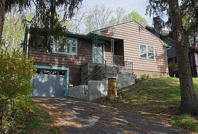 1st image of 10 Rossman Ave