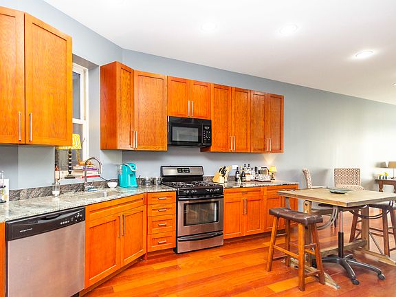 5th image of 4419 S Greenwood Ave