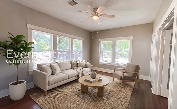 1007 Archer St — Photo 2